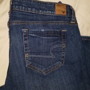 American Eagle Favorite Boyfriend Jeans (Stretch)